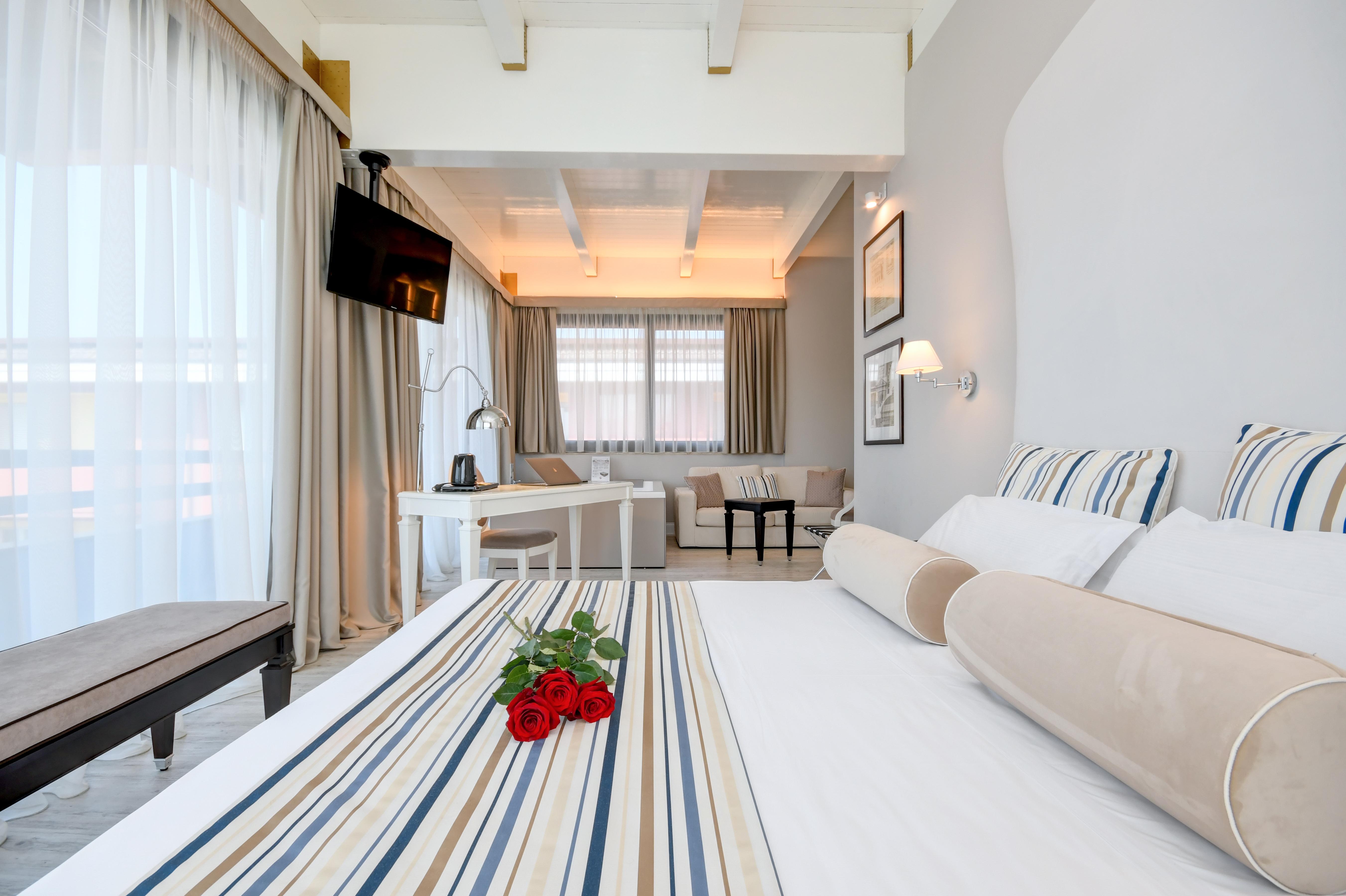 Hotel Oliveto Desenzano del Garda Exterior photo