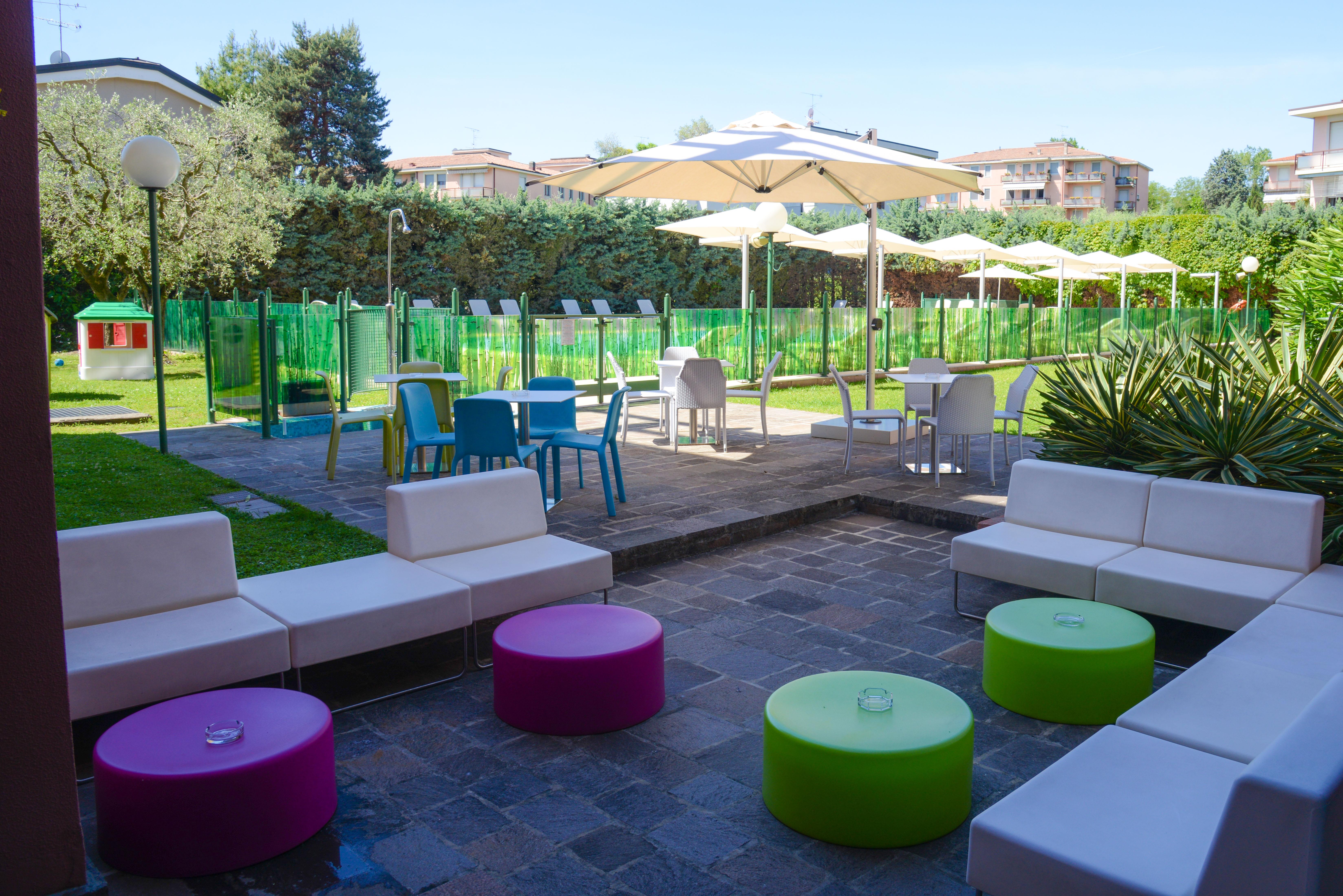 Hotel Oliveto Desenzano del Garda Exterior photo